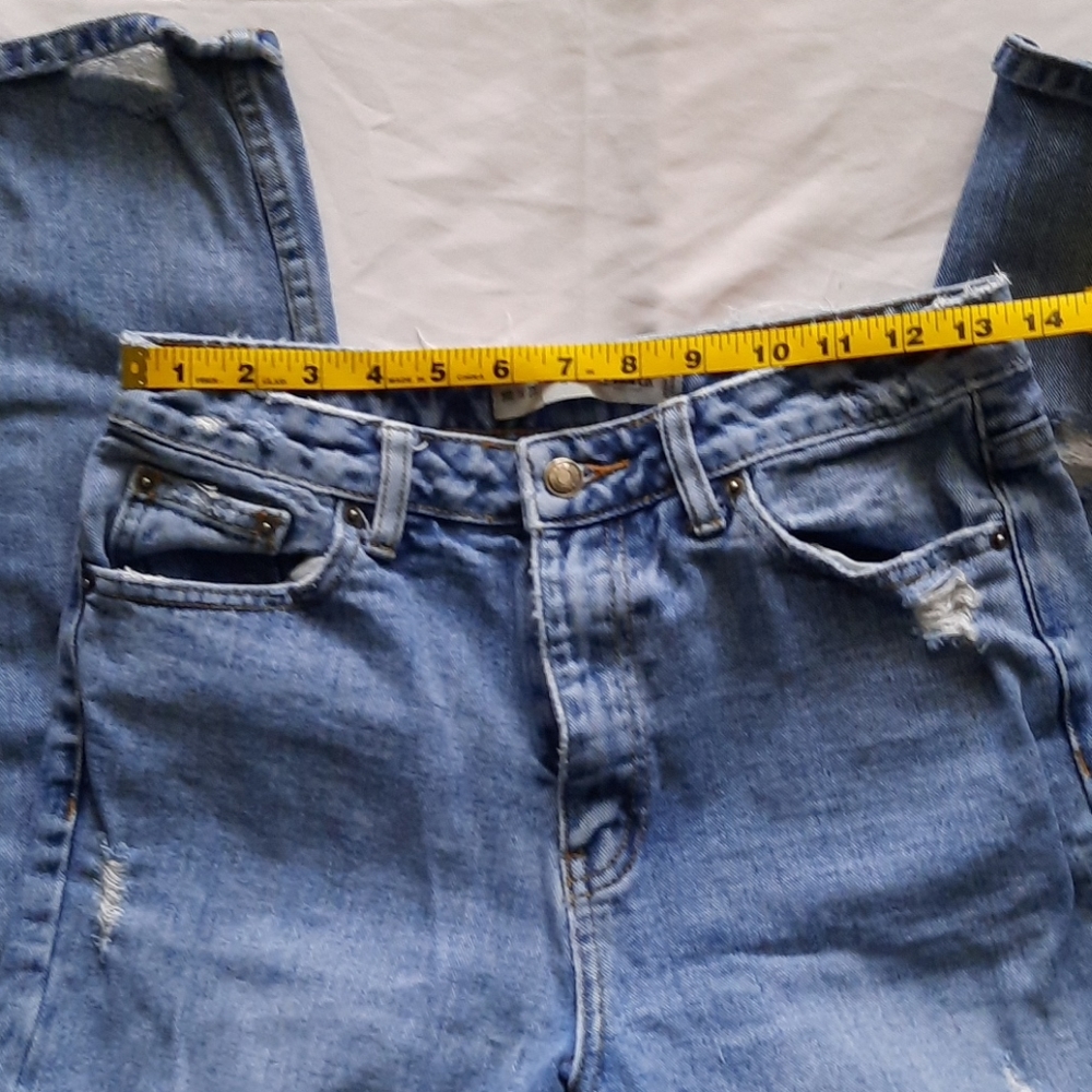High rise ripped jeans! - Picture 3 of 5